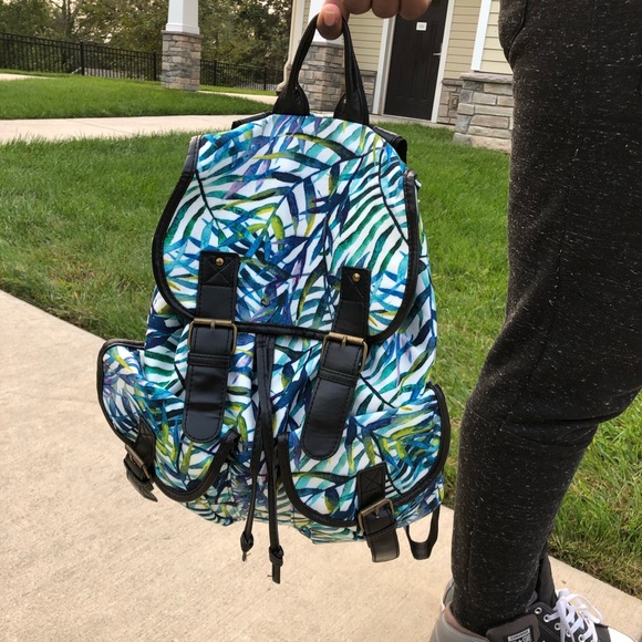 Drawstring backpack - Picture 4 of 6